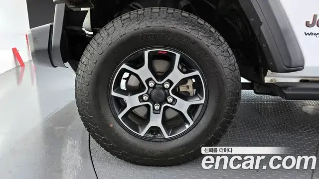 Jeep Wrangler 2019 — Photo 9/20