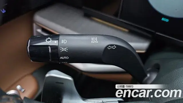 Hyundai Grandeur Hybrid 2023 — ფოტო 36/37