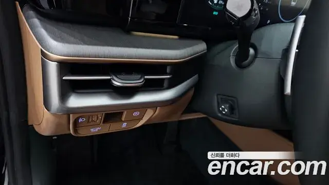 Hyundai Grandeur Hybrid 2023 — ფოტო 33/37