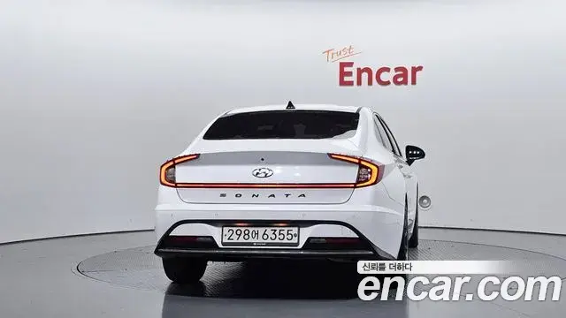 Hyundai Sonata 2019 — Фото 4/20