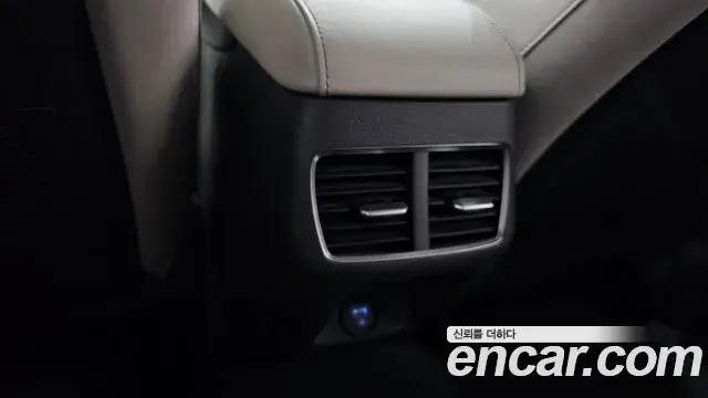 Hyundai Sonata Hybrid 2019 — Şəkil 31/34