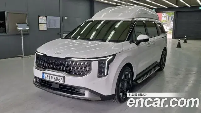 Kia Carnival 2024 — Photo 2/18