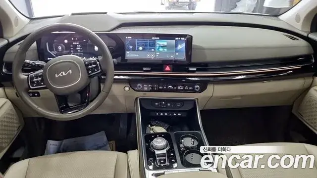 Kia Carnival 2024 — Photo 10/18