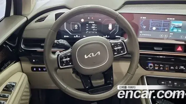 Kia Carnival 2024 — Photo 7/18