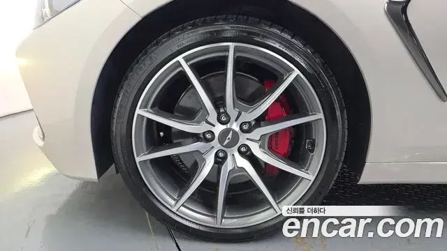 Genesis G70 2018 — ფოტო 12/31