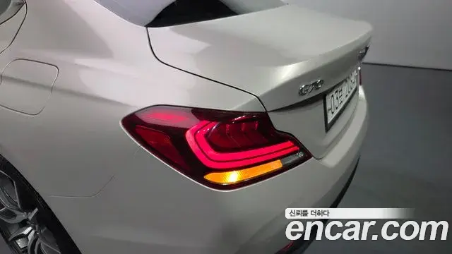 Genesis G70 2018 — ფოტო 26/31