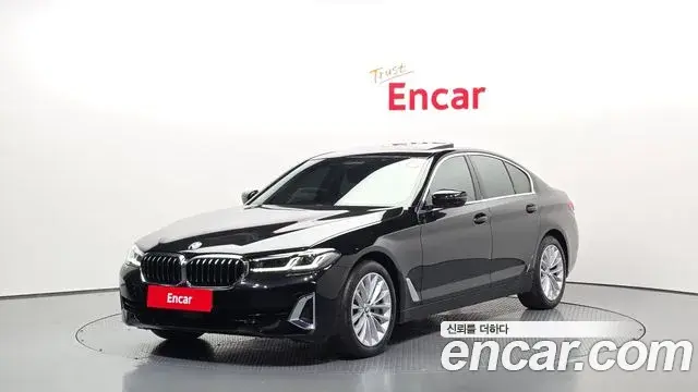 BMW 5 Series 2022 — ფოტო 11/31