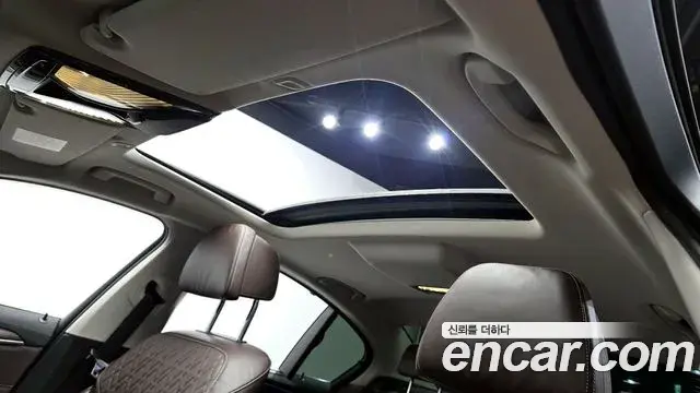 BMW 5 Series 2022 — ფოტო 29/31