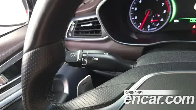 Genesis G70 2018 — Photo 28/31