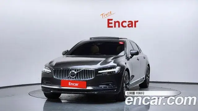 Volvo S90 2023 — Photo 30/41