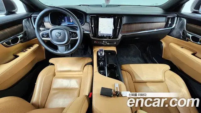 Volvo S90 2023 — Photo 19/41