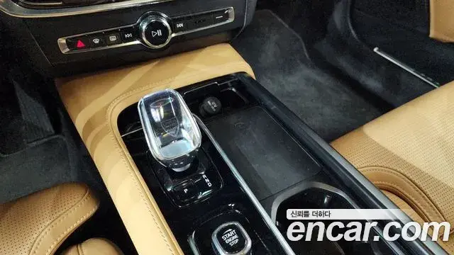 Volvo S90 2023 — Photo 37/41
