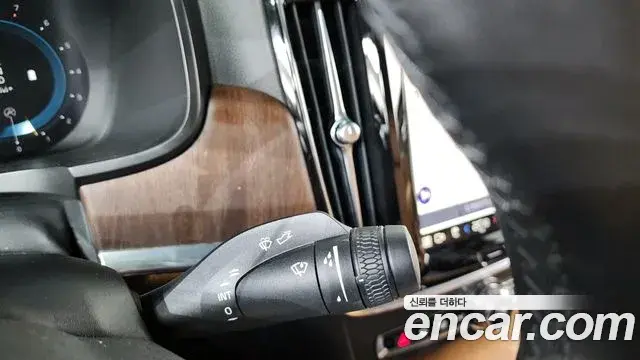 Volvo S90 2023 — Photo 39/41
