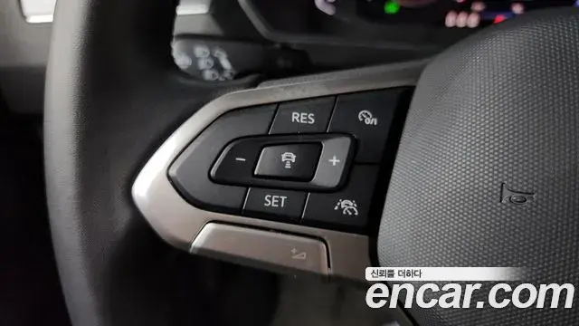Volkswagen Tiguan 2023 — Şəkil 18/20