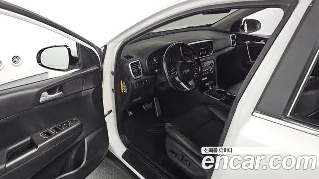 Kia Sportage The Bold 2018 — Фото 10/20