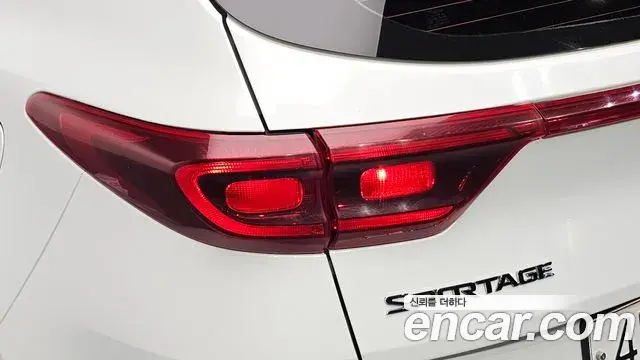 Kia Sportage The Bold 2018 — Şəkil 30/32