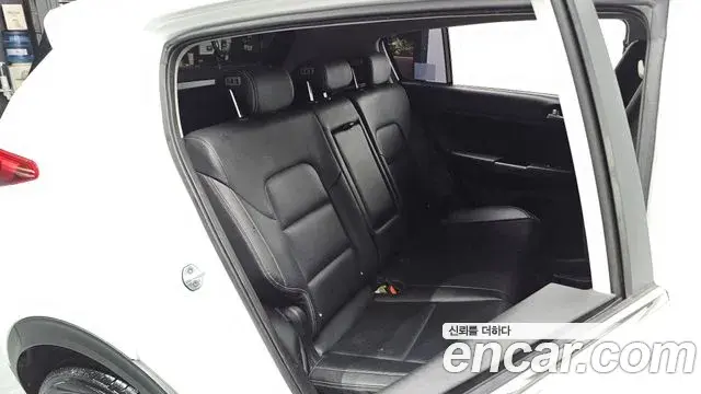 Kia Sportage The Bold 2018 — Şəkil 23/32