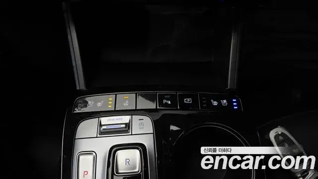 Hyundai Tucson Hybrid 2021 — Photo 10/30