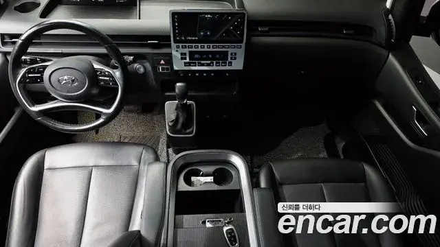 Hyundai Staria 2022 — Фото 7/20