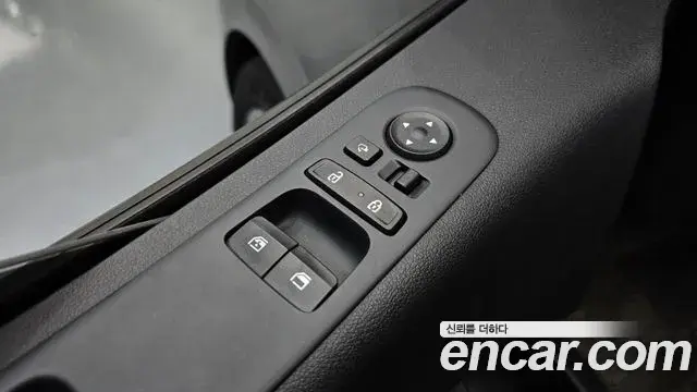 Hyundai Staria 2022 — Фото 14/20