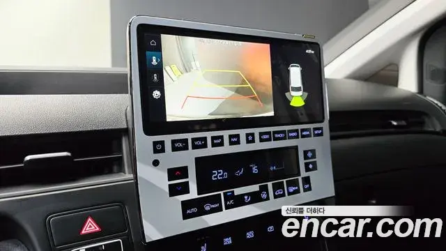 Hyundai Staria 2022 — Фото 17/20