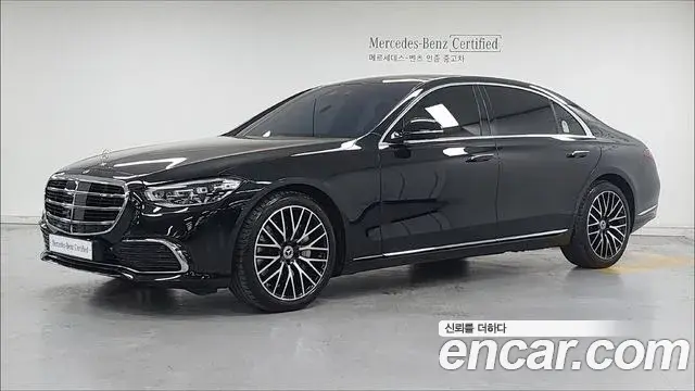 Mercedes-Benz S-Class 2025 — Photo 6/17