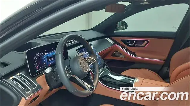 Mercedes-Benz S-Class 2025 — Photo 4/17