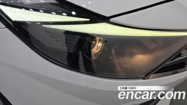 Hyundai The New Avante Hybrid 2020 — Şəkil 8/30