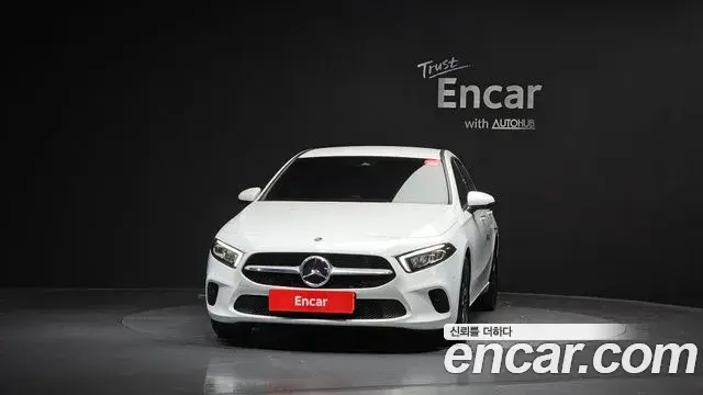 Mercedes-Benz A-Class 2023 — Фото 3/20