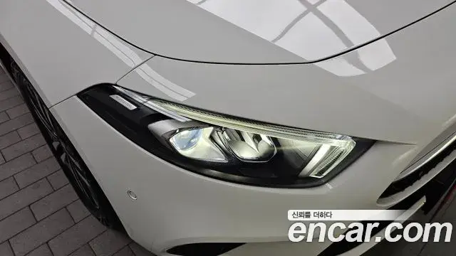 Mercedes-Benz A-Class 2023 — Şəkil 1/30