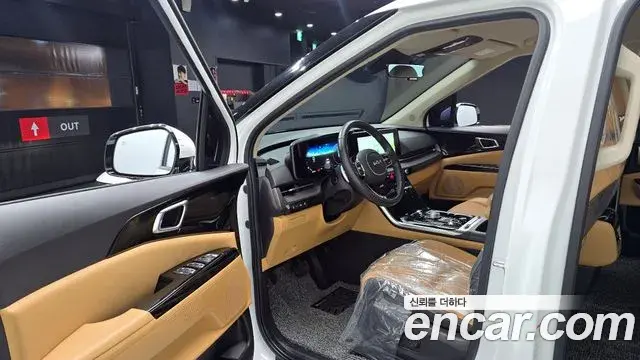 Kia Carnival 2023 — ფოტო 1/20