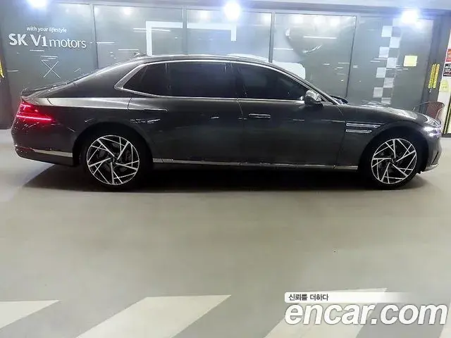 Genesis G90 2022 — ფოტო 12/20