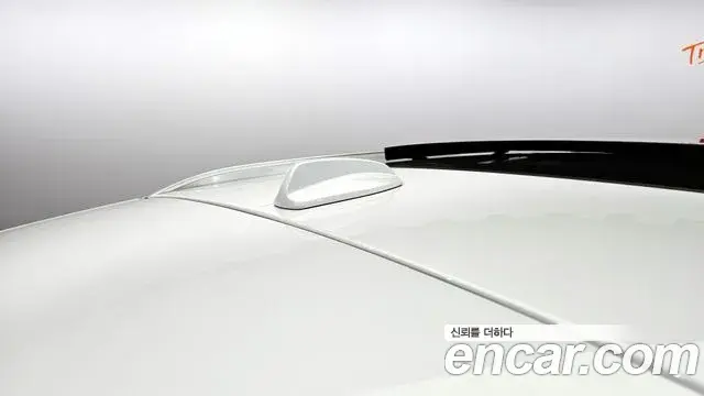 Volvo XC40 2021 — Photo 1/38
