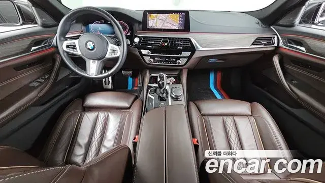 BMW 5 Series 2020 — Фото 7/20