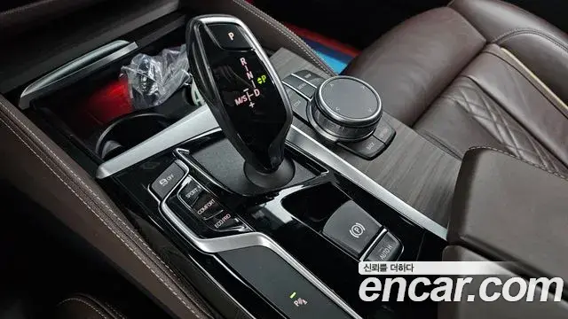 BMW 5 Series 2020 — Фото 9/20
