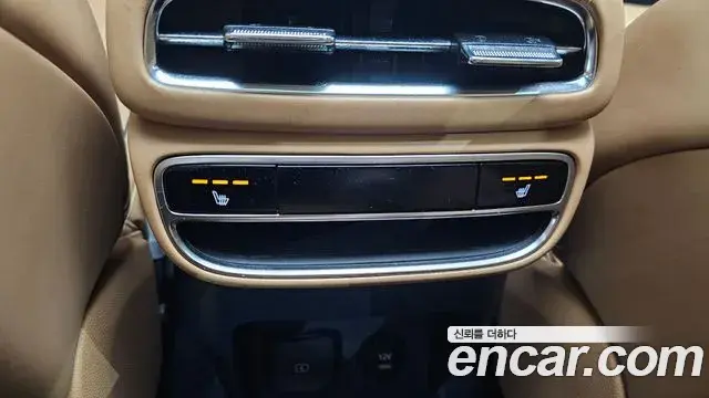 Genesis GV80 2020 — Photo 29/32