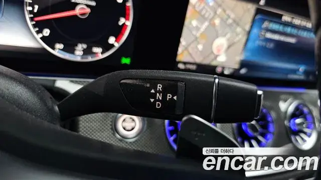 Mercedes-Benz E-Class 2020 — Фото 9/20