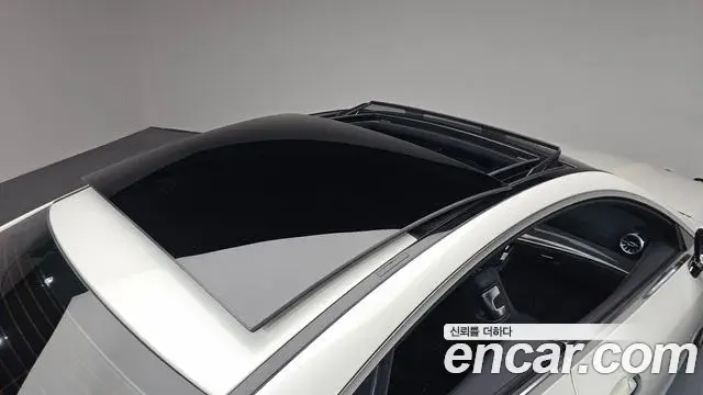 Mercedes-Benz E-Class 2020 — Фото 15/20