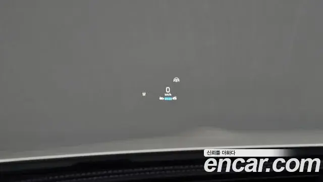 Mercedes-Benz E-Class 2020 — Photo 23/35