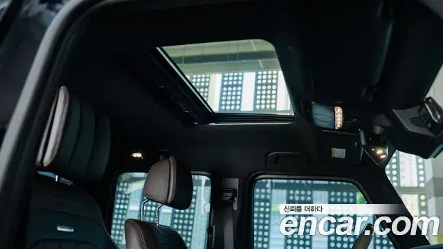 Mercedes-Benz G-Class 2019 — Şəkil 18/19