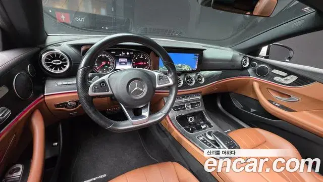 Mercedes-Benz E-Class 2018 — Photo 5/20