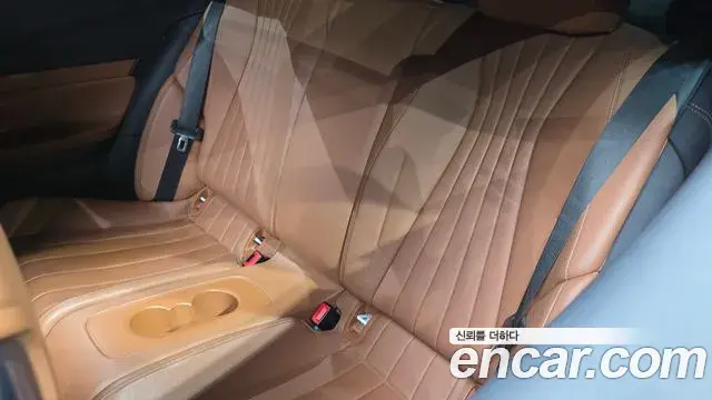 Mercedes-Benz E-Class 2018 — Photo 10/20