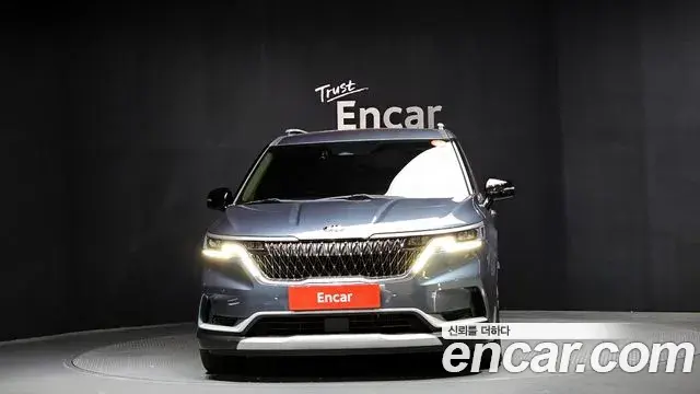 Kia Carnival 2021 — Photo 23/34