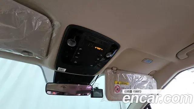Kia Carnival 2021 — Photo 20/34