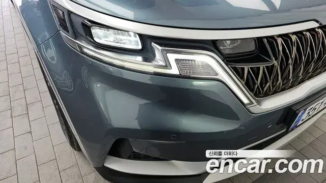 Kia Carnival 2021 — Photo 29/34
