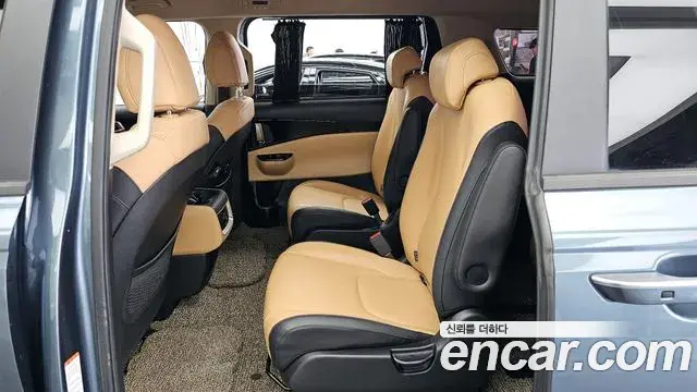 Kia Carnival 2021 — Photo 4/34