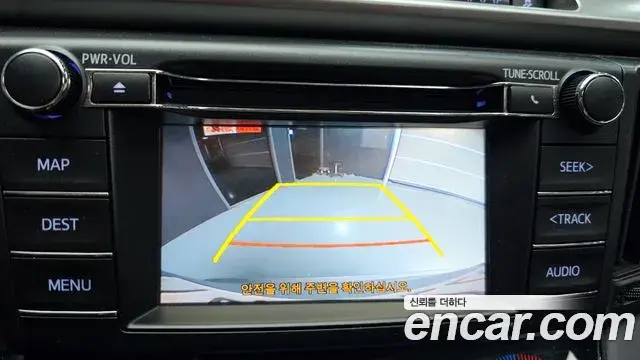 Toyota RAV4 2018 — ფოტო 5/35