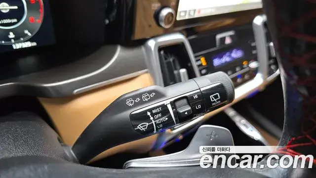 Kia Sorento 2020 — Şəkil 25/31