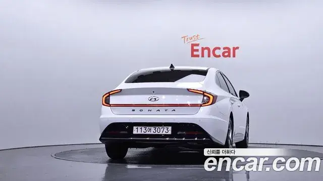 Hyundai Sonata Hybrid 2022 — ფოტო 16/31