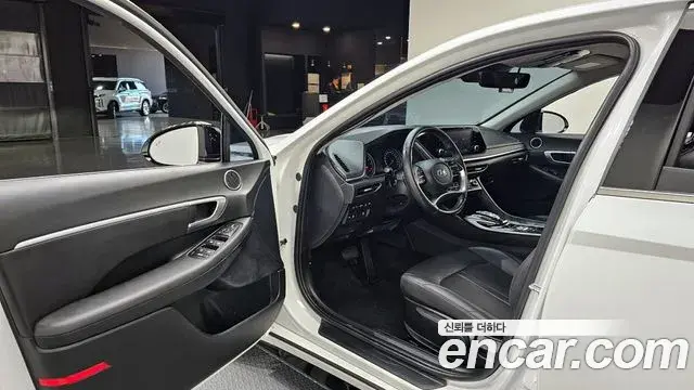 Hyundai Sonata Hybrid 2022 — ფოტო 12/31